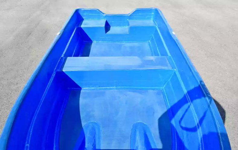 Стеклопластиковая лодка Neman-340 (тримаран) в Геленджике