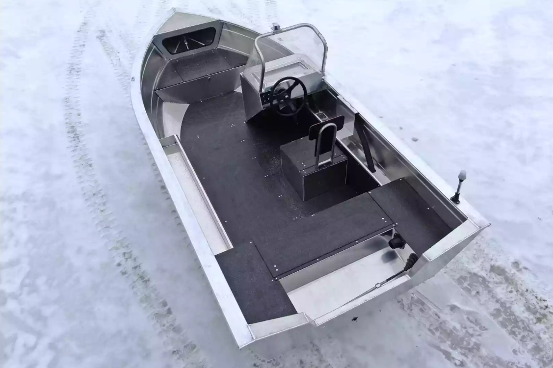 Алюминиевая лодка Неман-400 С в Геленджике