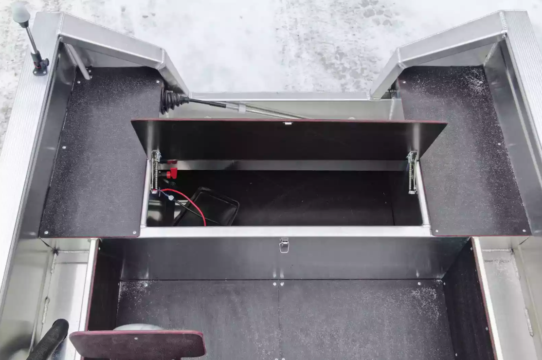 Алюминиевая лодка Неман-400 С в Геленджике