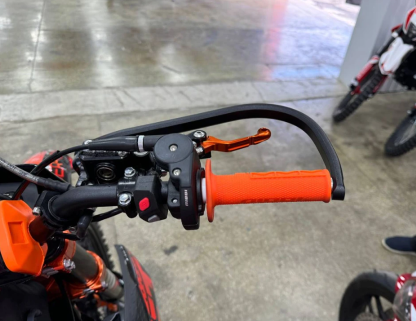 Кроссовый мотоцикл FAIDET PR300 MAX WP в Геленджике