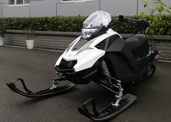 Снегоход ULAR 220 в Геленджике