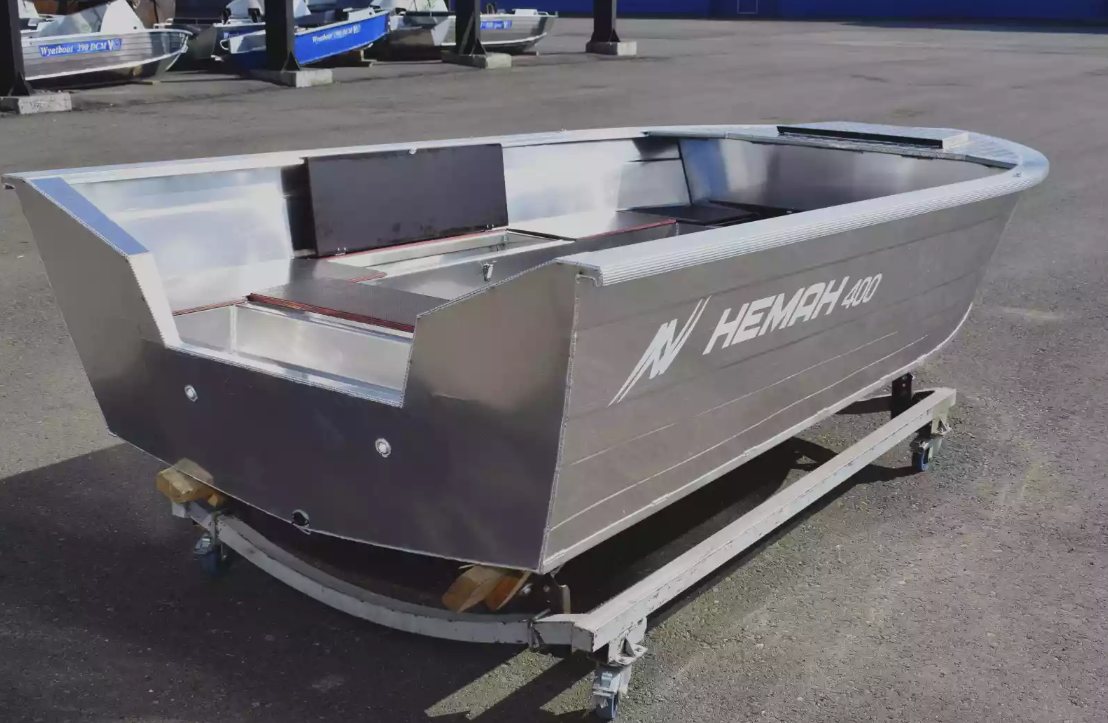 Алюминиевая лодка Неман-400 Р PRO в Геленджике