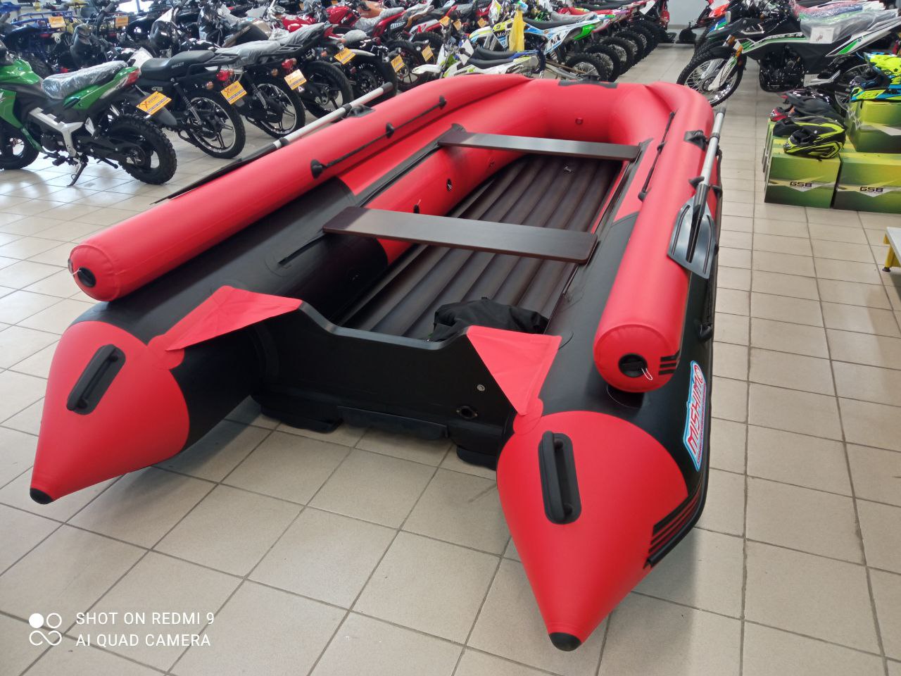 Лодка MISHIMO RIVER FJET PRO 410  под водомет в Геленджике