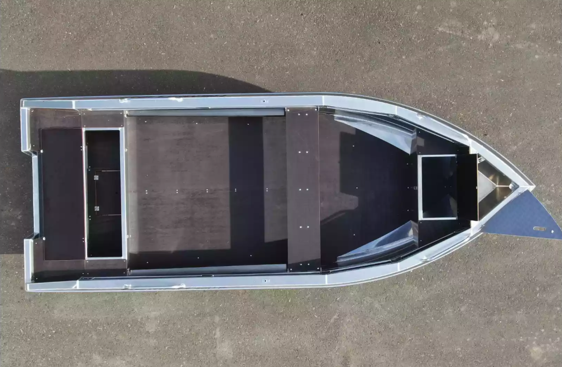 Алюминиевая лодка  Неман-480 Р в Геленджике