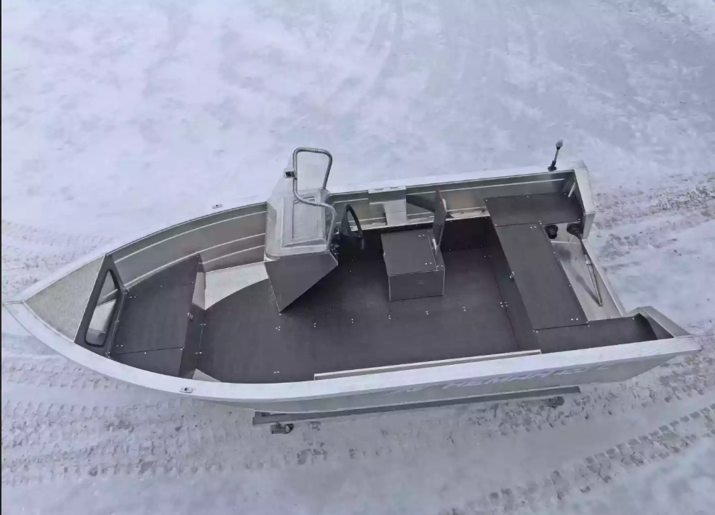 Алюминиевая лодка Неман-400 С в Геленджике