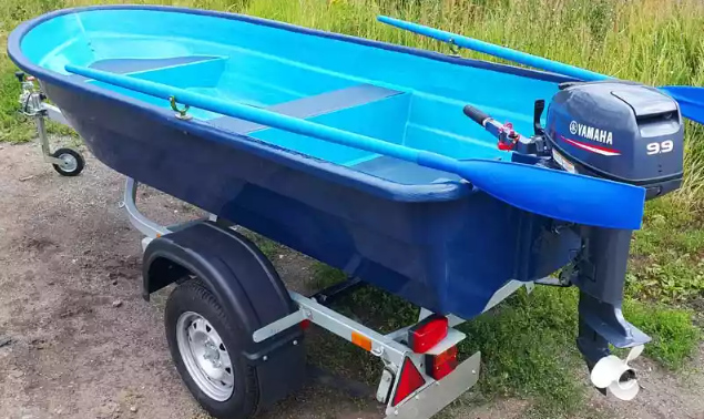 Стеклопластиковая лодка Neman-340 (тримаран) в Геленджике