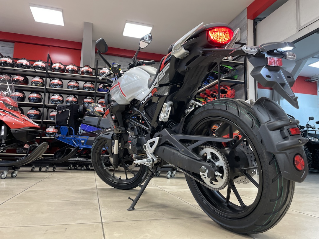 Мопед PROMAX CB150R (49) в Геленджике