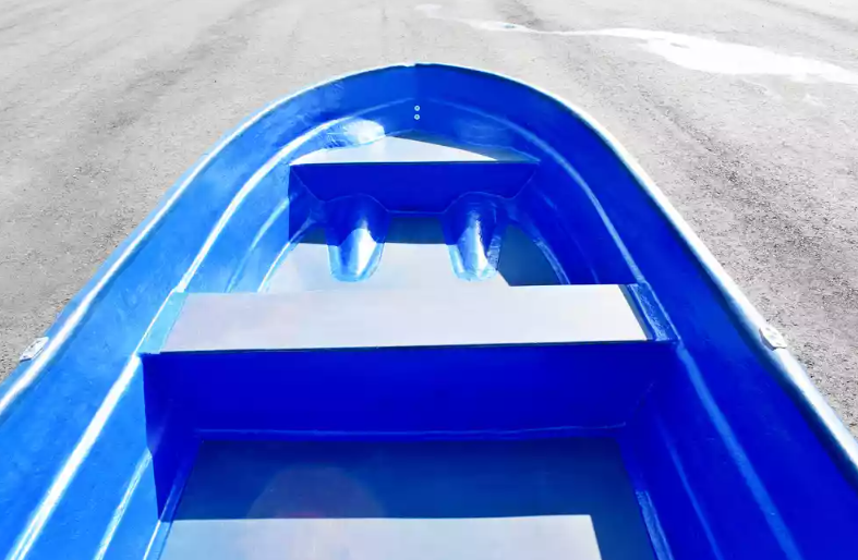 Стеклопластиковая лодка Neman-340 (тримаран) в Геленджике