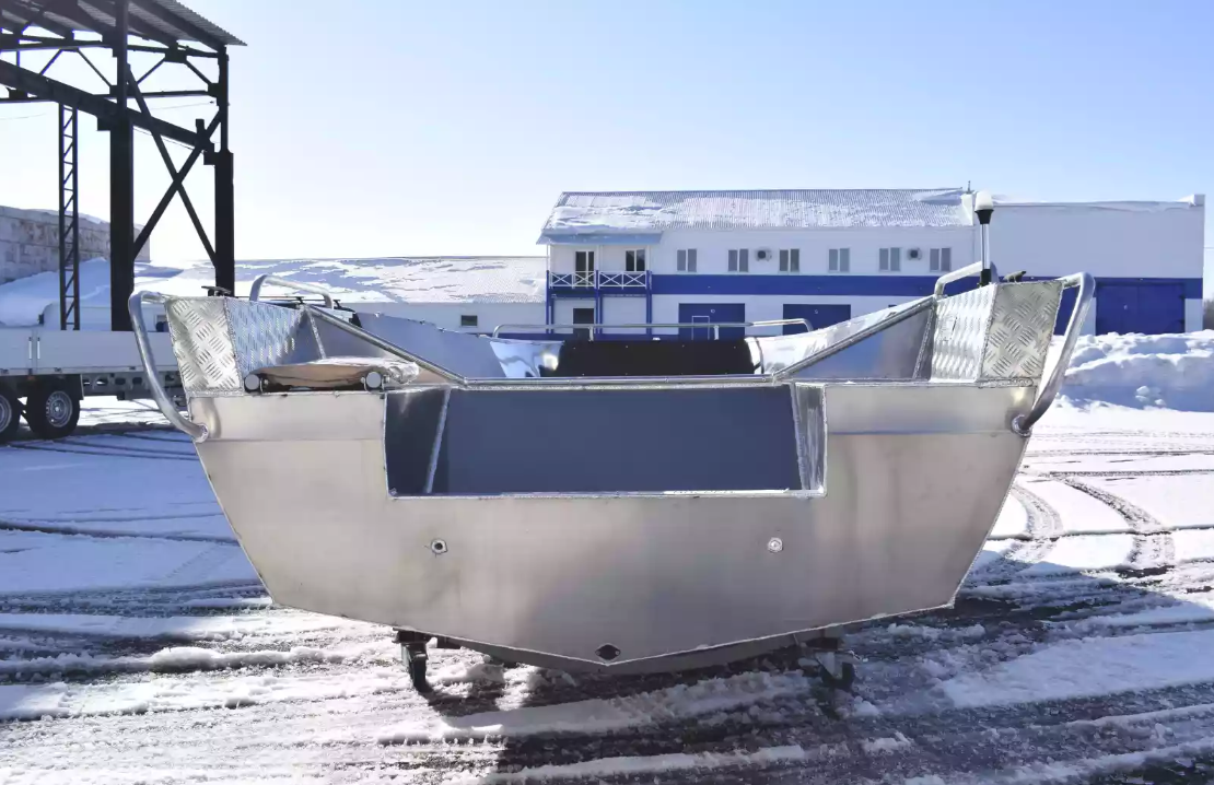 Алюминиевая лодка Неман-500 P в Геленджике