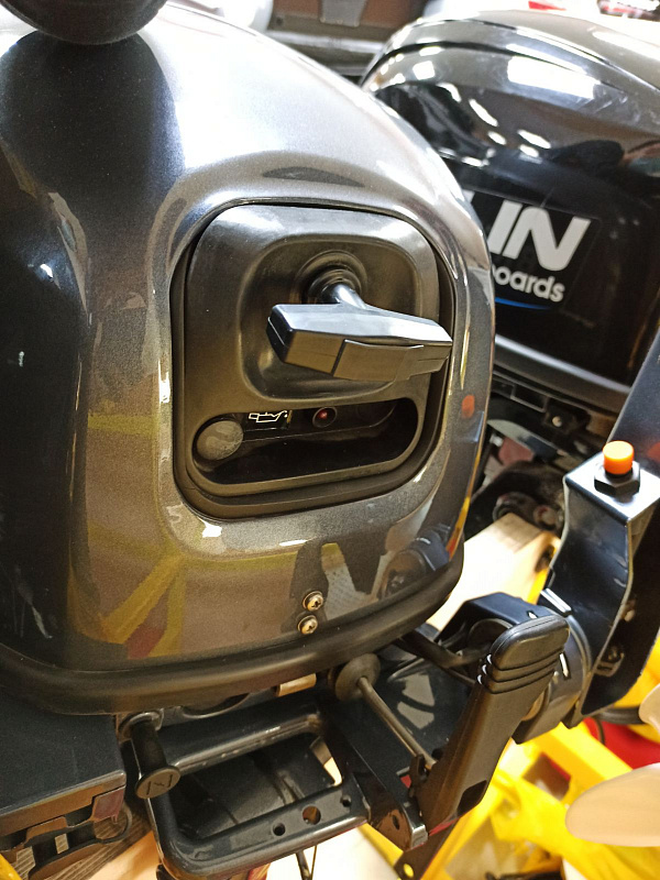 Лодочный мотор BREEZE F9,9S (4х тактный) в Геленджике