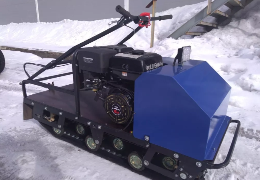 Мотобуксировщик AhtaR ЗИМА с реверсом (задний ход) в Геленджике