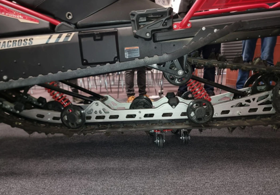 Снегоход AODES Siberiacross 1000 WT 508mm LCD 6.8 в Геленджике