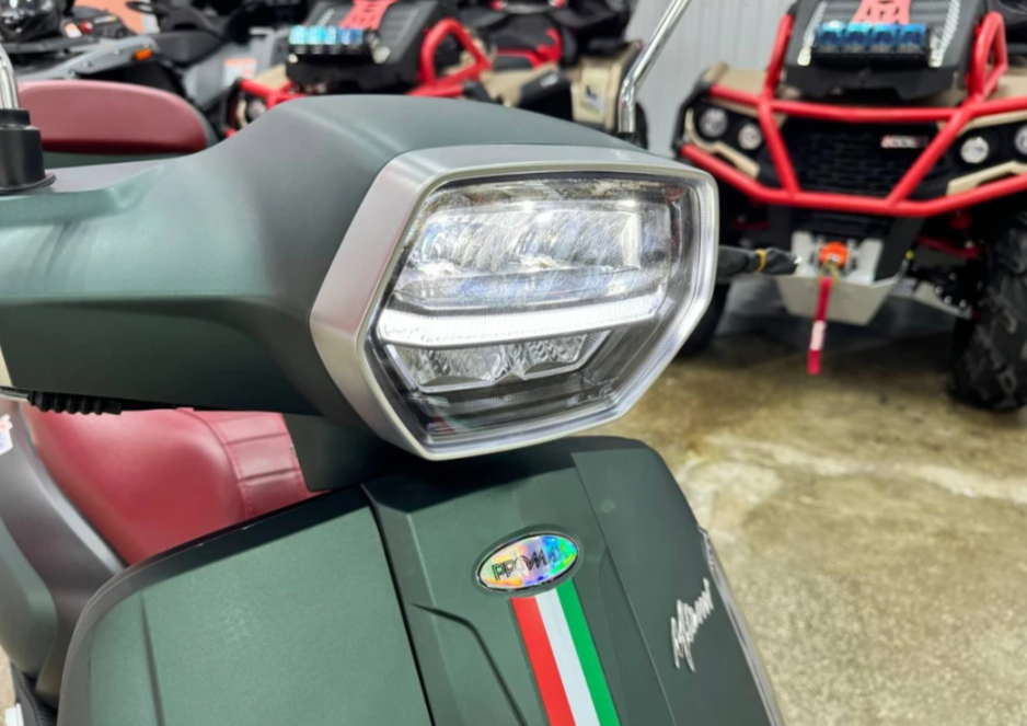 Скутер PROMAX Miami 240 (49) в Геленджике