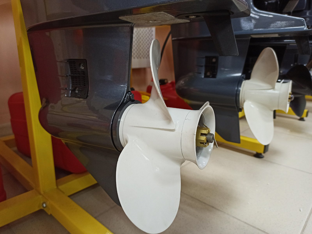 Лодочный мотор BREEZE T30S (2х тактный) в Геленджике