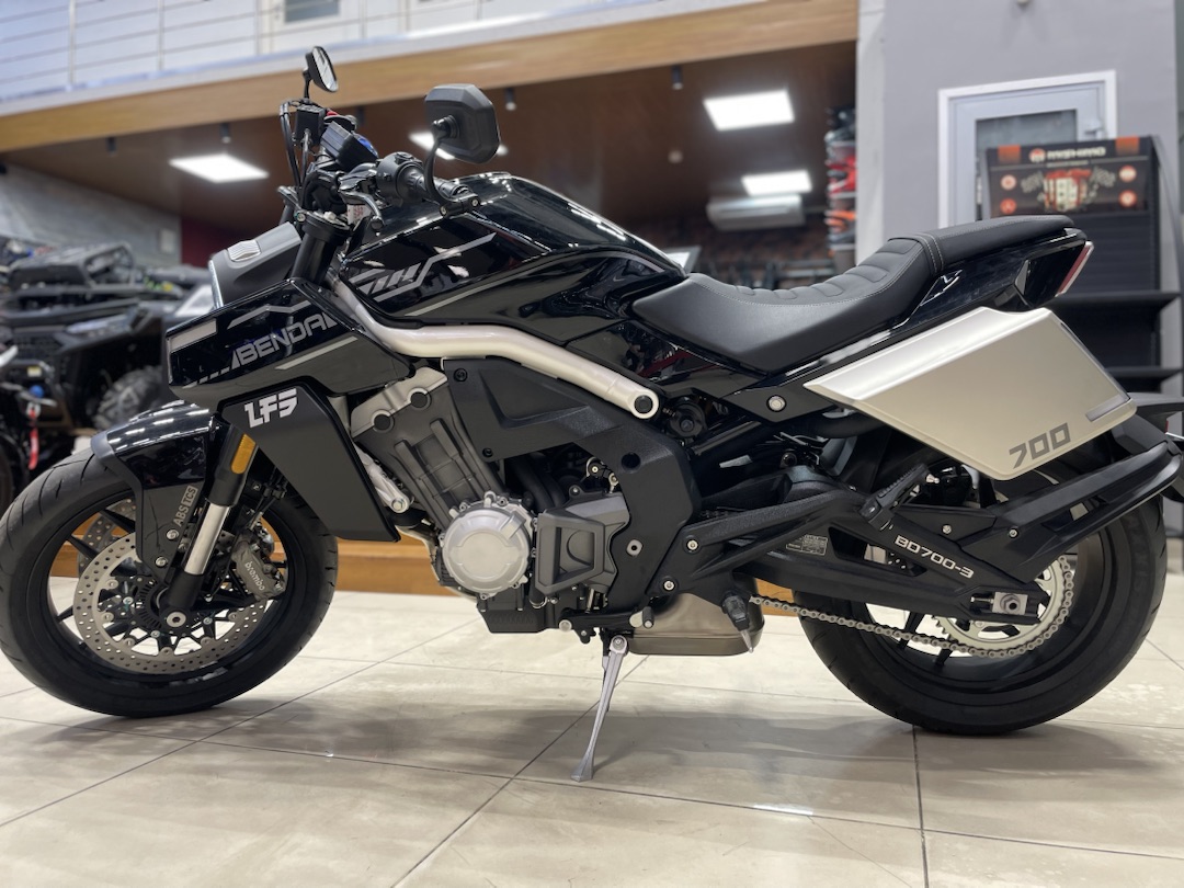 Мотоцикл Benda LFS 700 в Геленджике