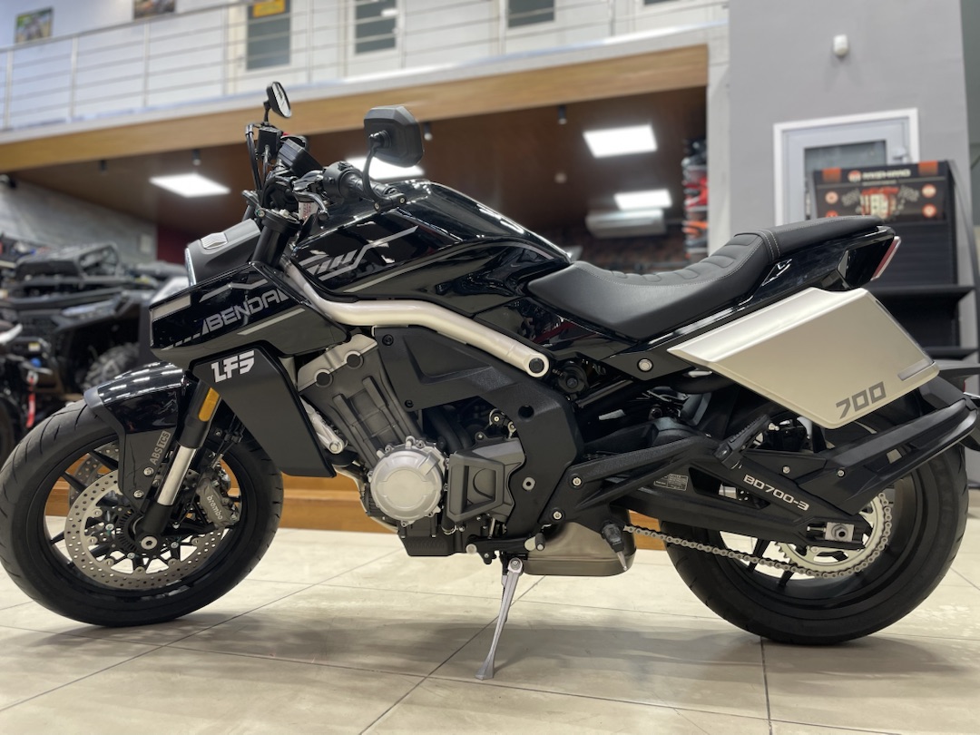 Мотоцикл Benda LFS 700 в Геленджике