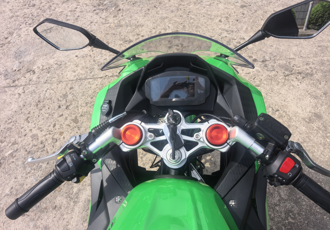 Мотоцикл TMBK Ninja 400cc в Геленджике