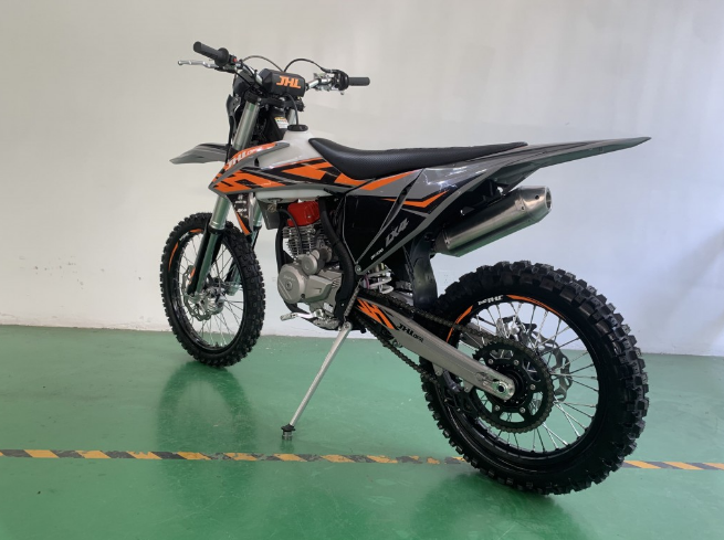 Мотоцикл JHLMOTO JHL LX4 CB300RL (175FMN) в Геленджике