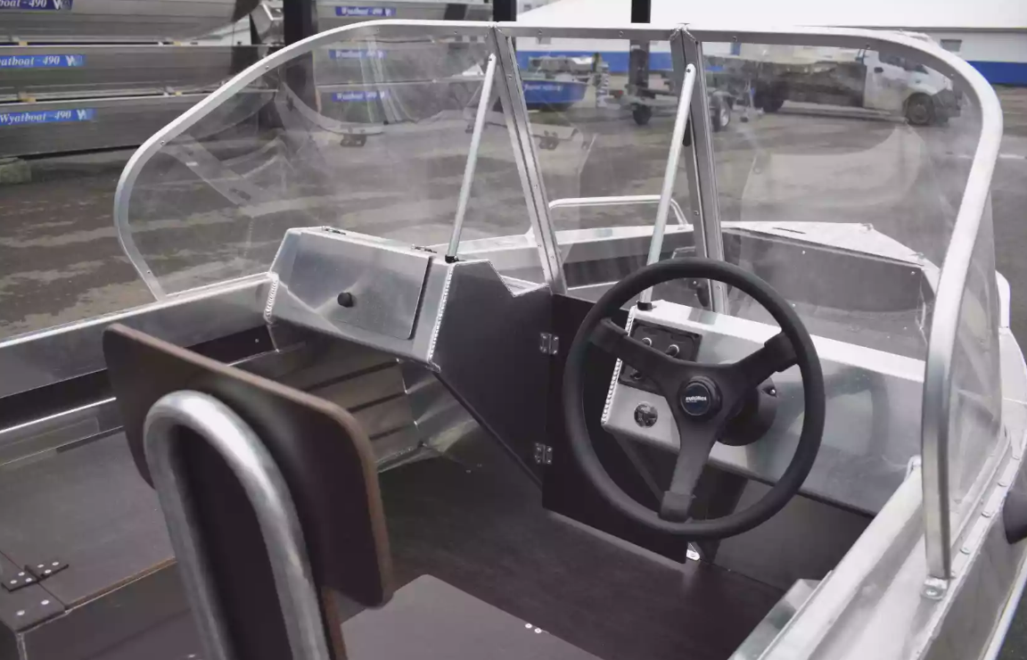 Алюминиевая лодка  Neman-400 DC в Геленджике