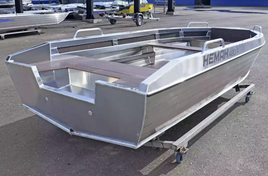 Алюминиевая лодка  Неман-480 Р в Геленджике