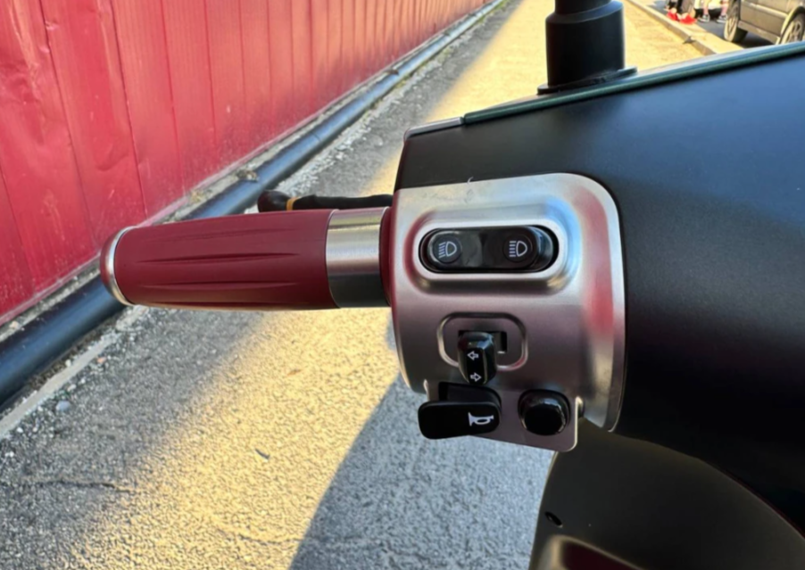 Скутер PROMAX Miami 240 (49) в Геленджике