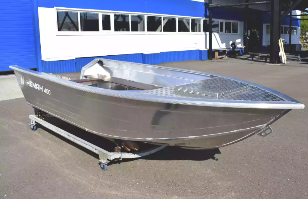 Алюминиевая лодка Неман-400 Р PRO в Геленджике
