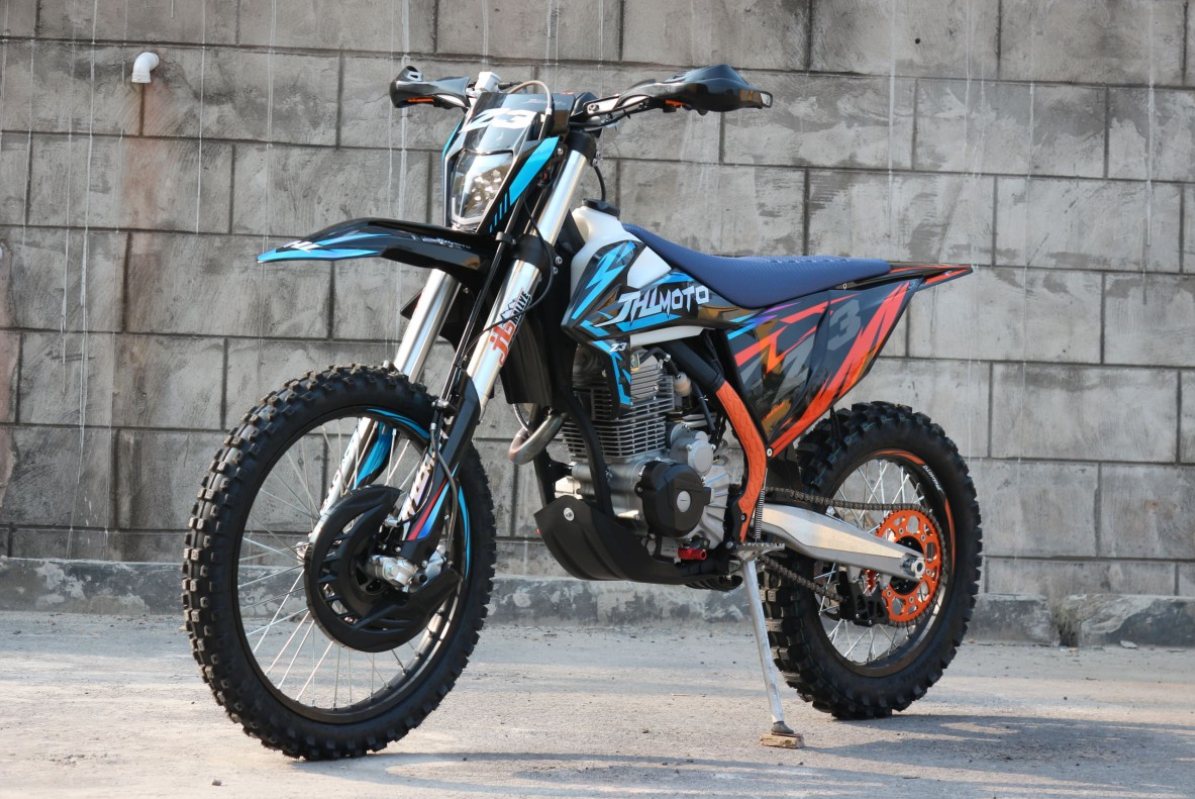 Мотоцикл JHLMOTO JHL Z3 CB250 (172FMM-3A) в Геленджике
