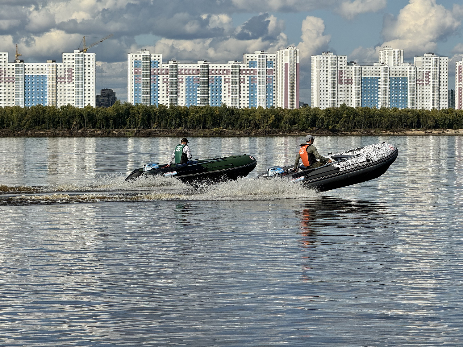 Лодка MISHIMO BIG FLOOR 440 в Геленджике