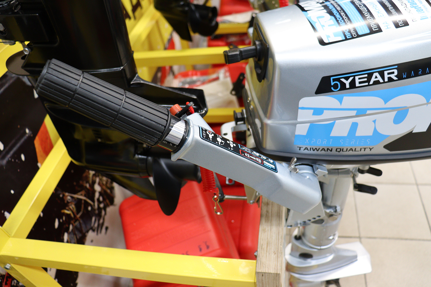 Лодочный мотор PROMAX SP5FHS (внешний бак 12 л) в Геленджике