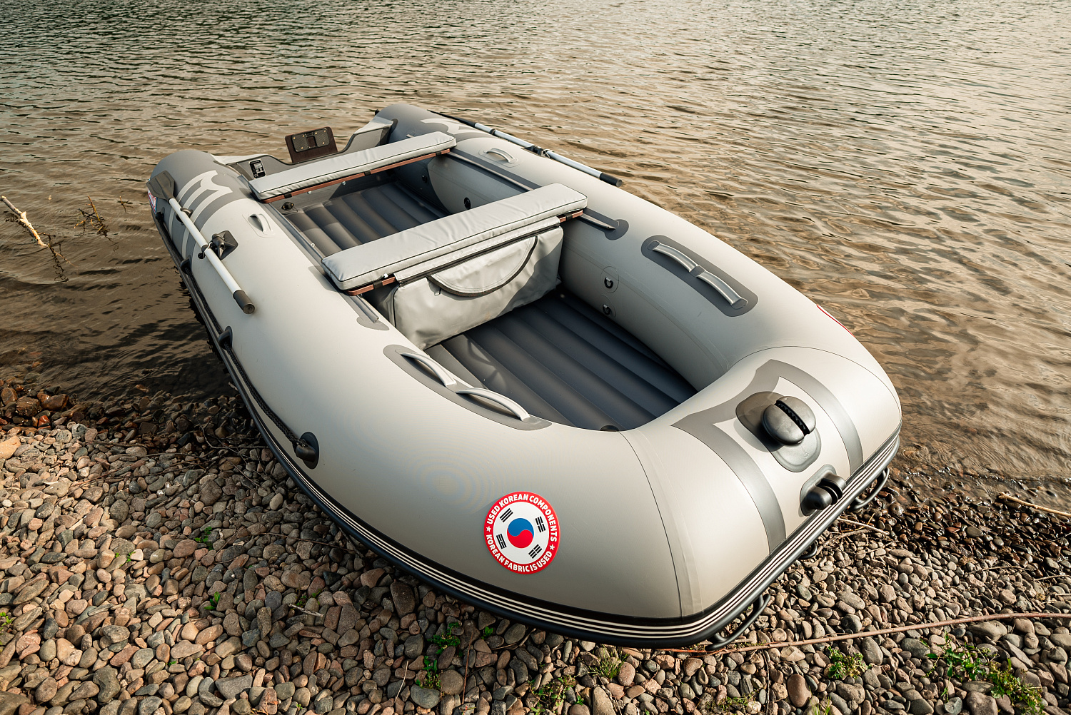 Лодка MISHIMO RIVER JET 390 под водомет в Геленджике