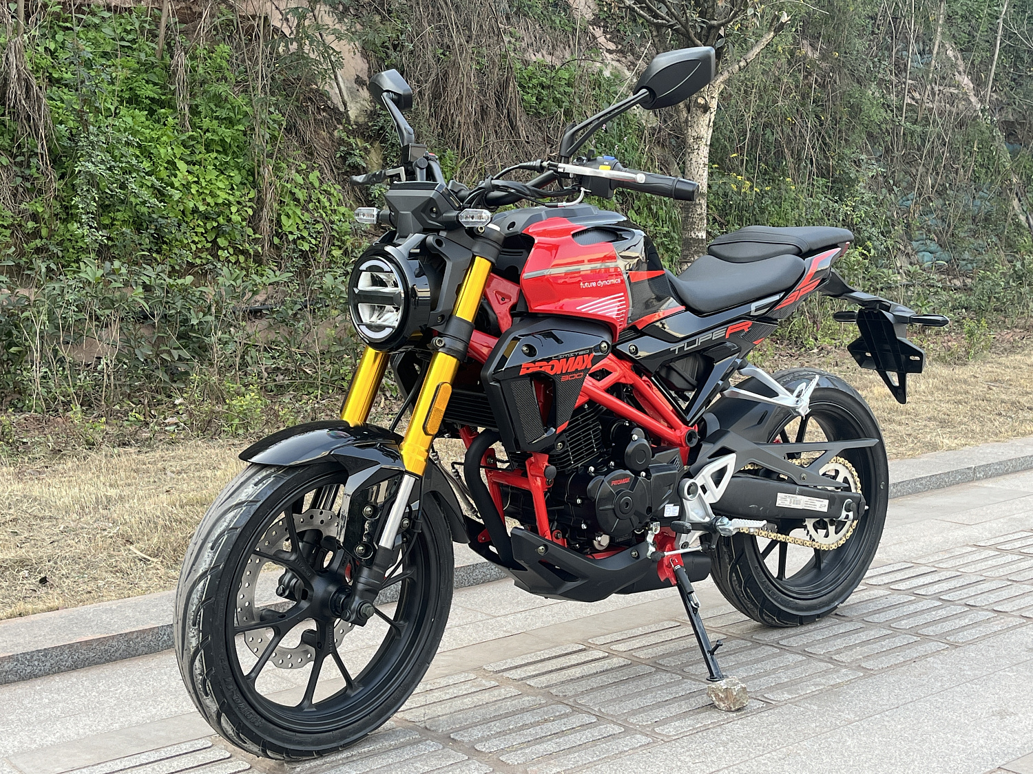 Мотоцикл PROMAX CB300 в Геленджике