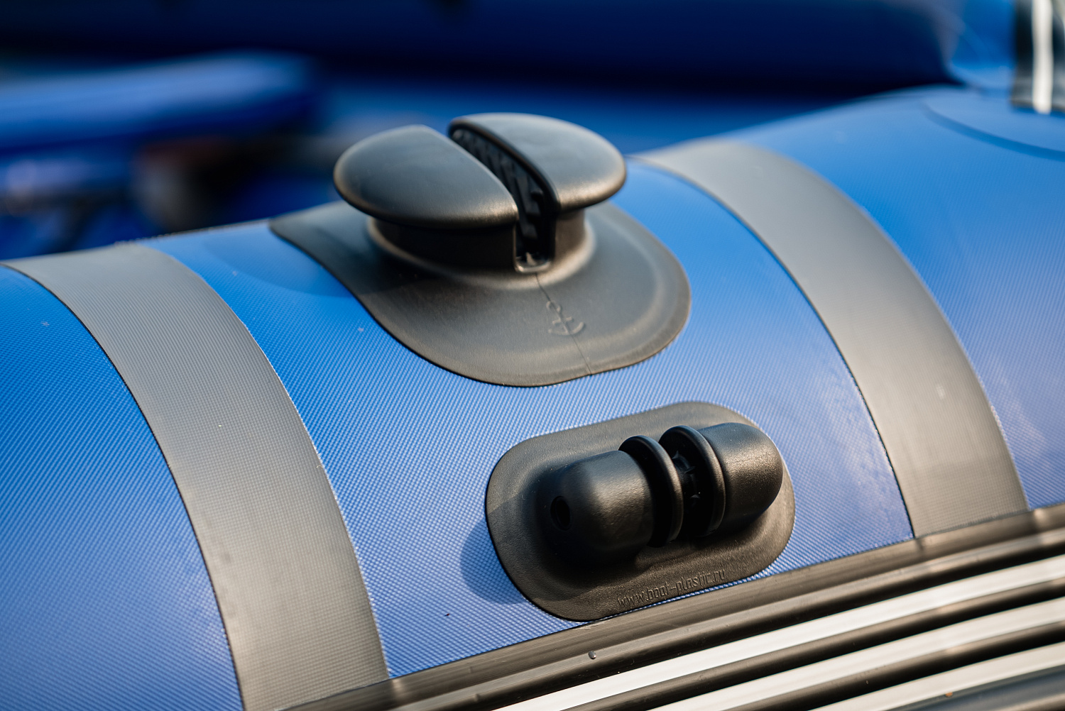 Лодка MISHIMO RIVER FJET PRO 410  под водомет в Геленджике