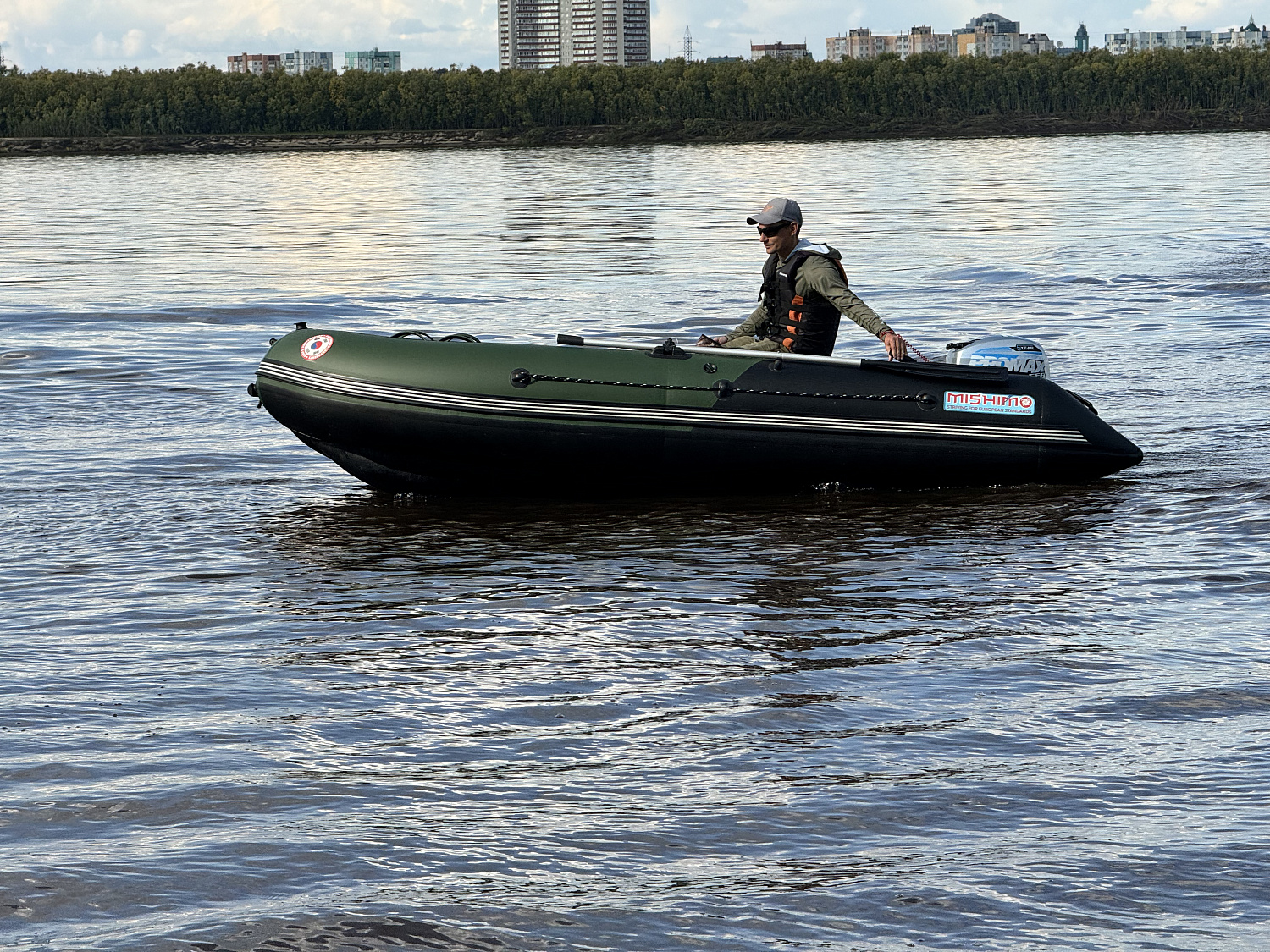 Лодка MISHIMO BIG FLOOR 360 в Геленджике