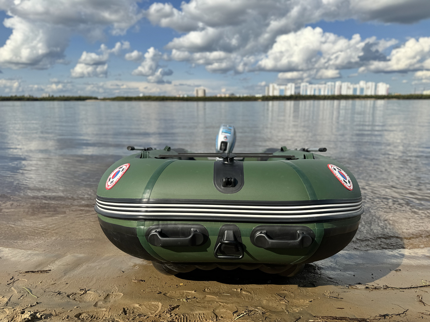 Лодка MISHIMO BIG FLOOR 440 в Геленджике