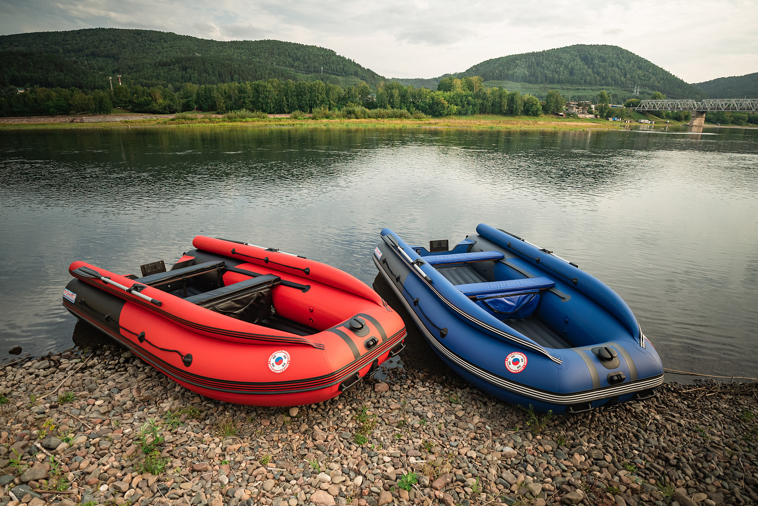 Лодка MISHIMO RIVER FJET PRO 410  под водомет в Геленджике