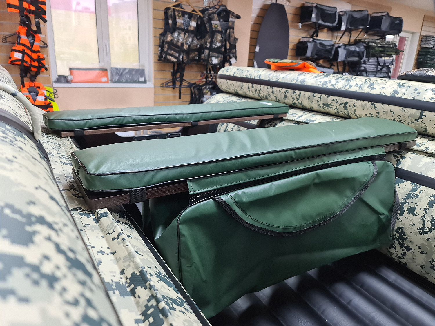 КОМПЛЕКТ МЯГКИХ НАКЛАДОК С СУМКОЙ ДЛЯ ЛОДОК 110Х20 ЗЕЛЕНЫЙ в Геленджике