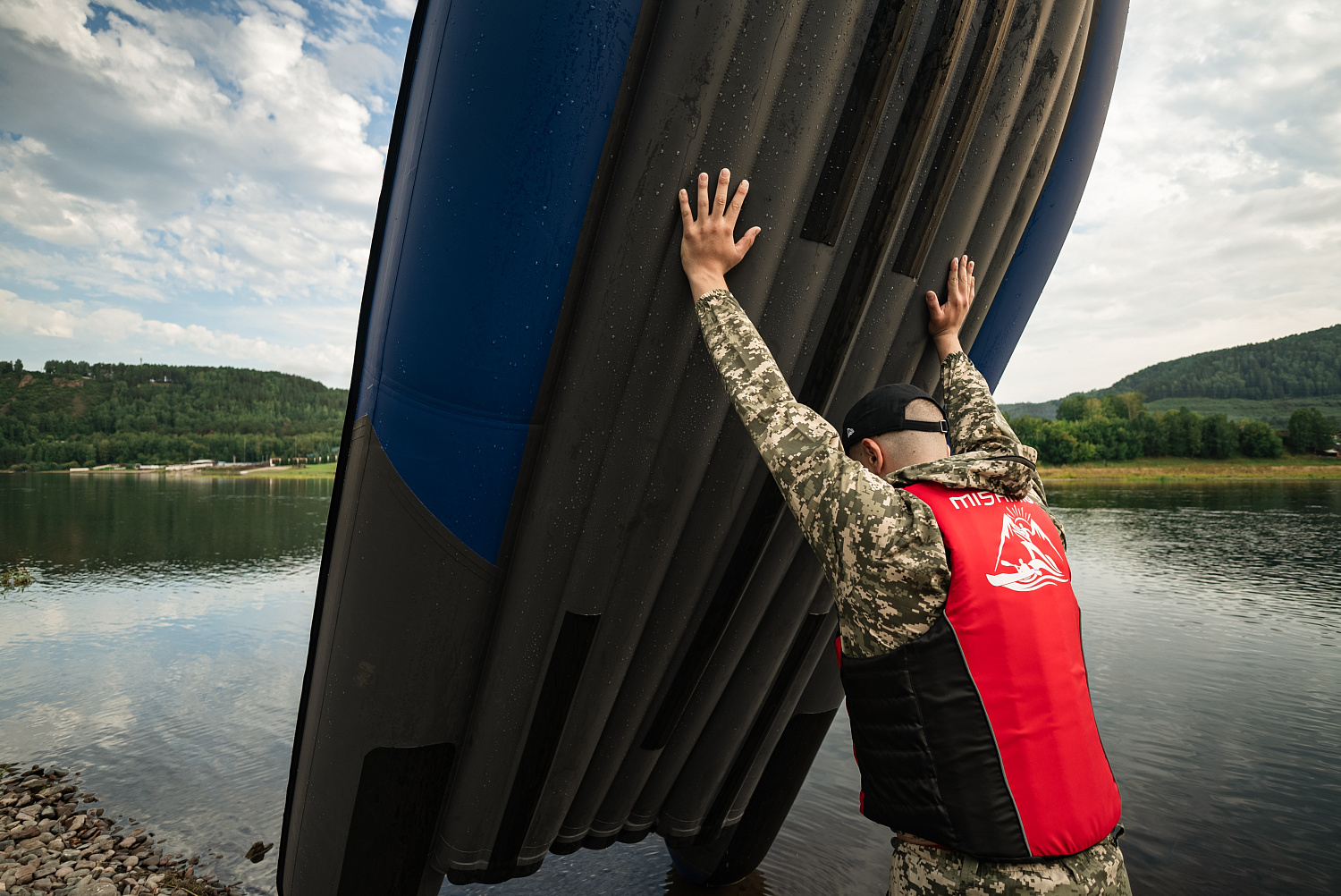 Лодка MISHIMO RIVER FJET PRO 410  под водомет в Геленджике