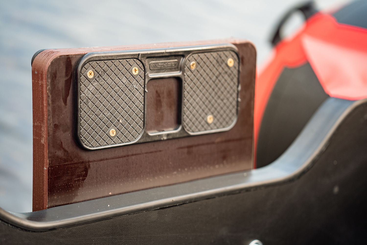 Лодка MISHIMO RIVER FJET PRO 410  под водомет в Геленджике